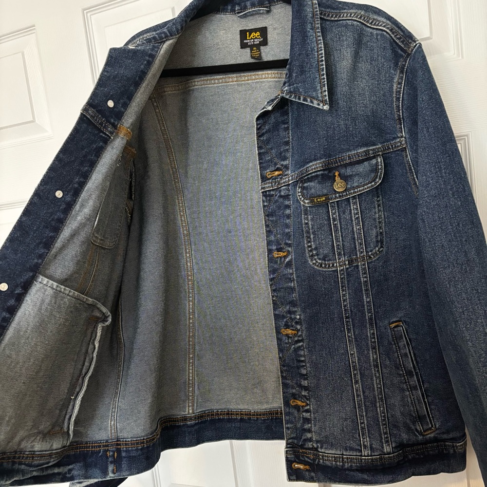 Lee Men's XL Dark Wash Denim Trucker Jacket Stretch Jean Coat Premium Outerwear - Picture 9 of 15